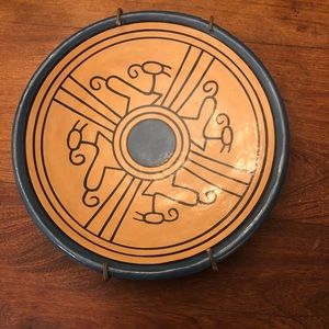 Decorative hanging plate